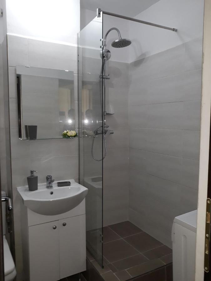 Helen House Apartman Brassó Kültér fotó